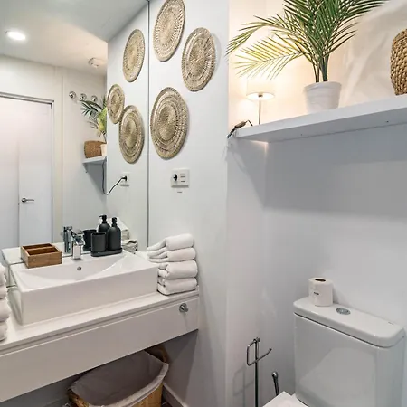 Ov21b - Bright And Modern 3 Bedroom Apartment