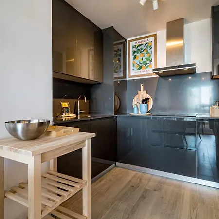 Apartment Ov21b - Bright And Modern 3 Bedroom *